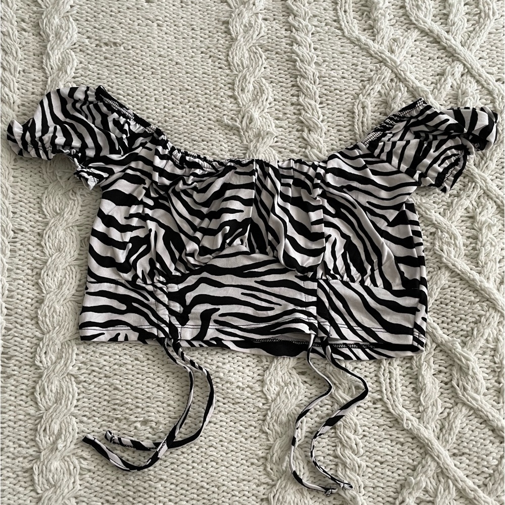 Black and white zebra print crop top